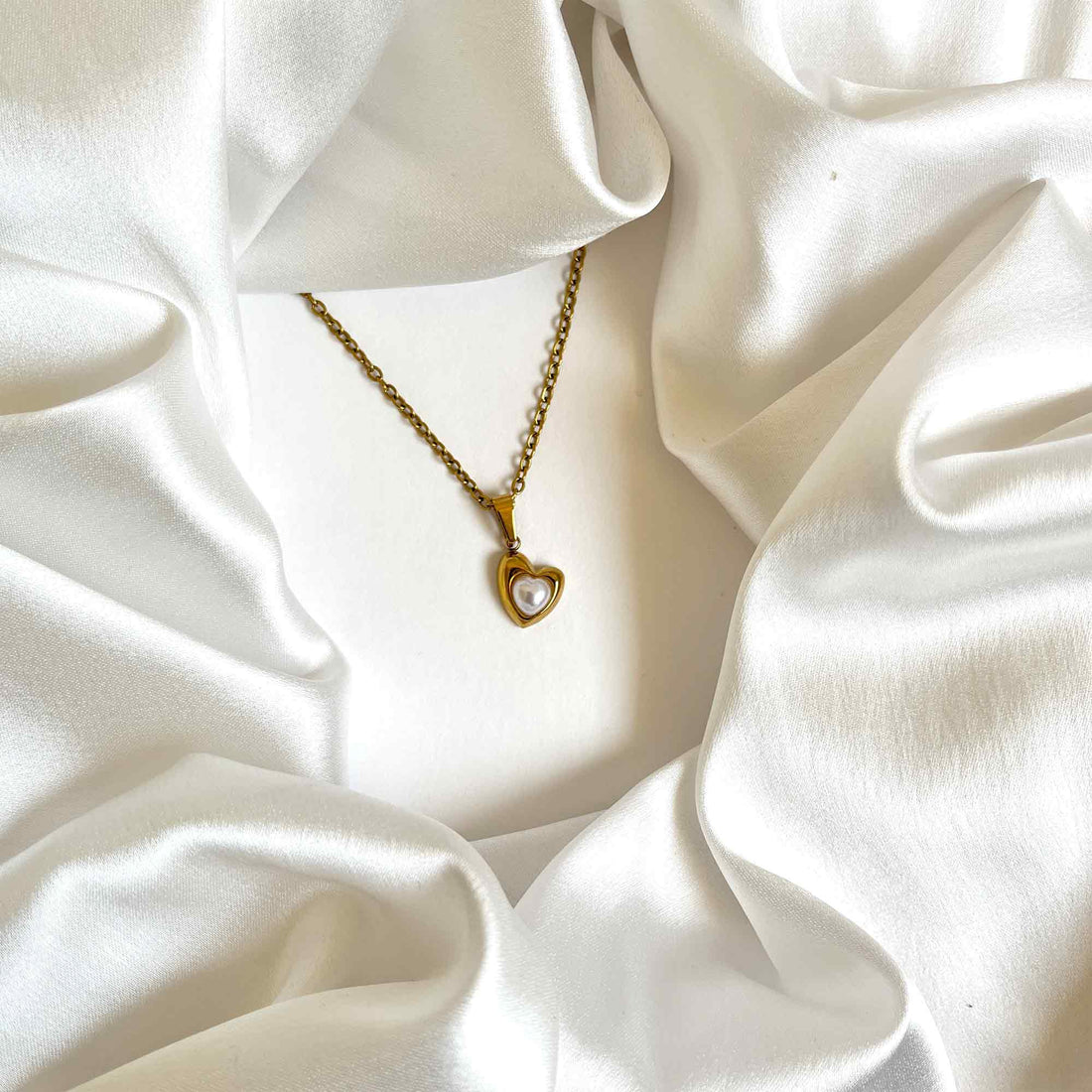 gold plated heart necklace for women