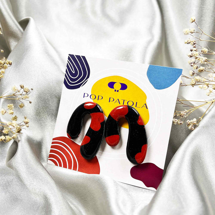 The Wavy Duo – Black & Red Statement Earrings for Daily Use