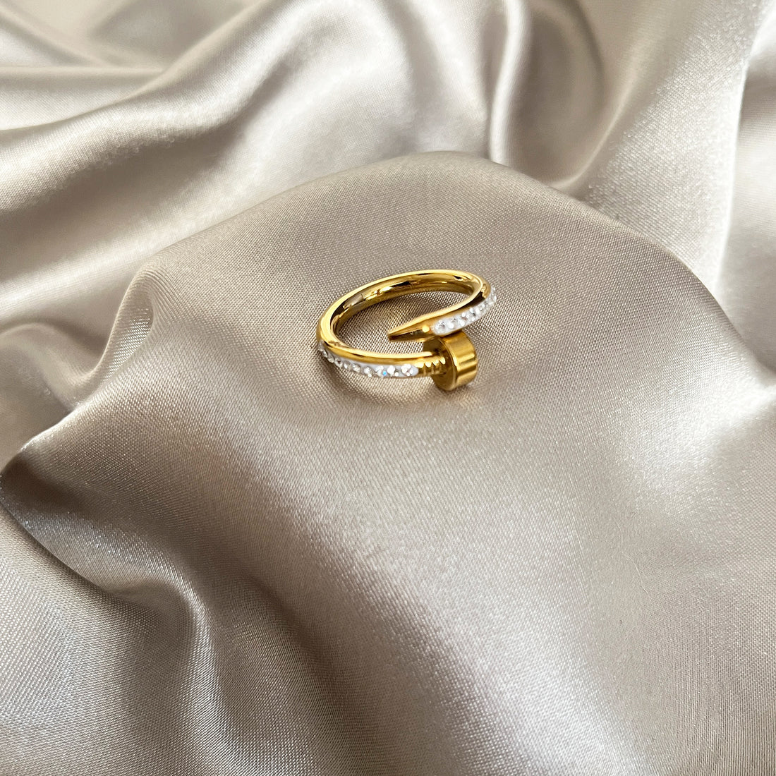 Simple Ring Design Online