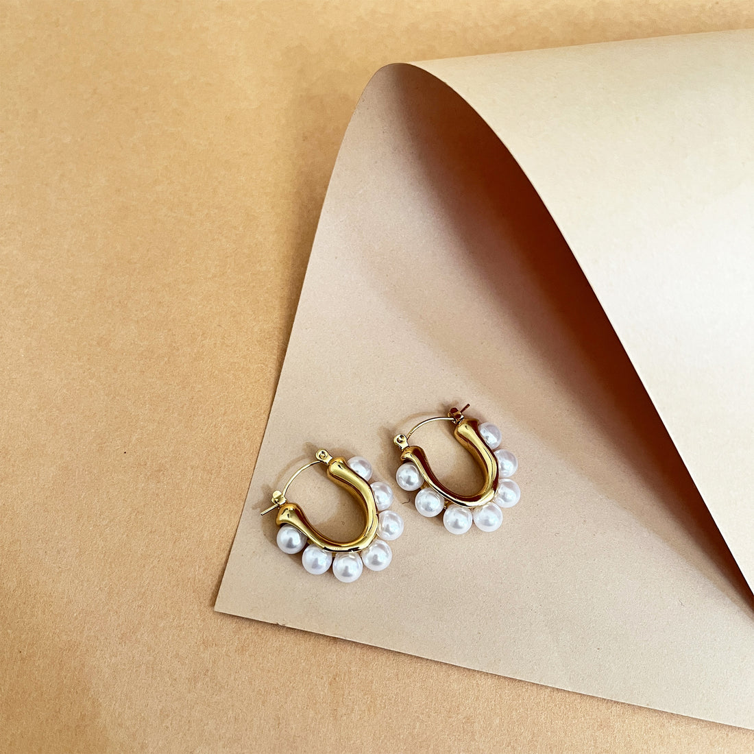 Trendy Ear Rings Design for Modern Women