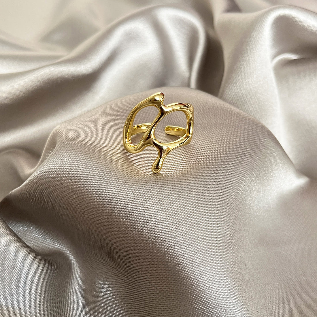 Women Abstract Gold Plated Ring for Office Use