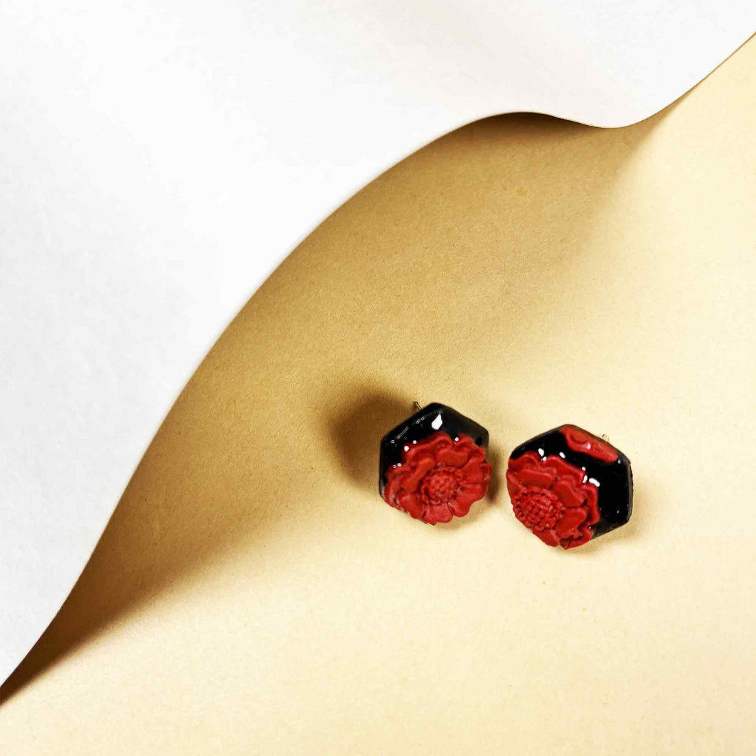 Geometric flower stud earrings for women