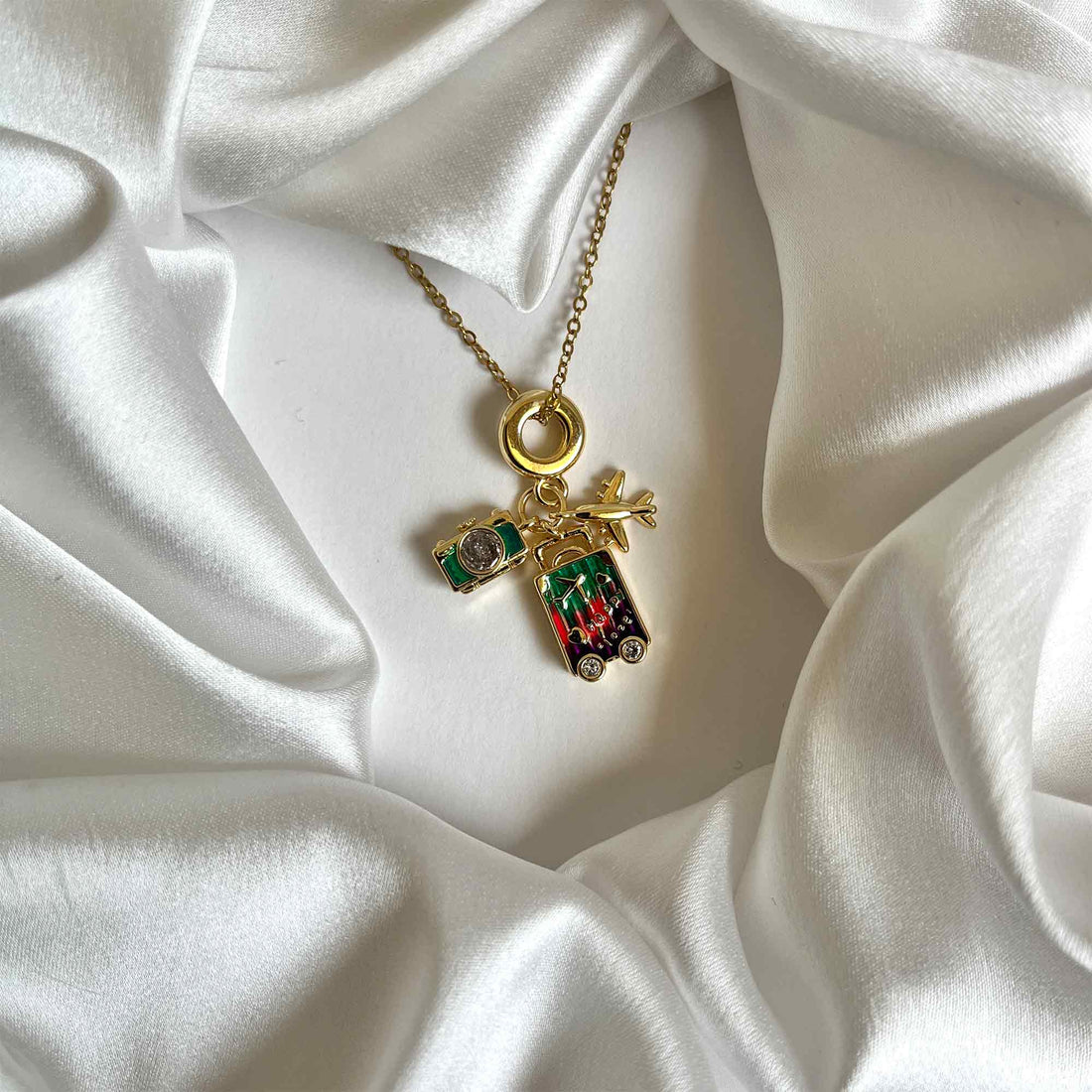 dainty gold plated necklaces for daily life