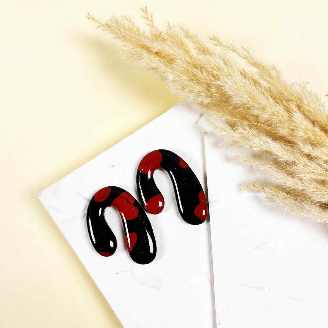 black color earring